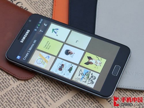 三星Galaxy Note正面图片