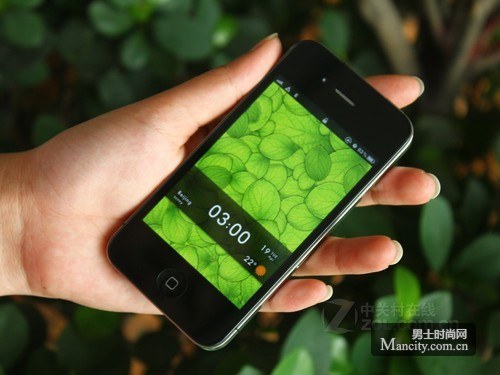 ò˶ԵiPhone 4