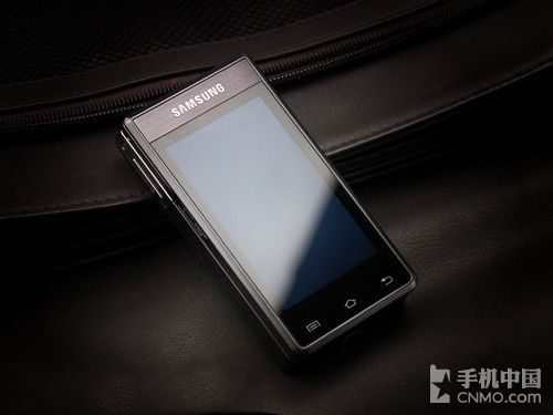 三星B9120正面图片