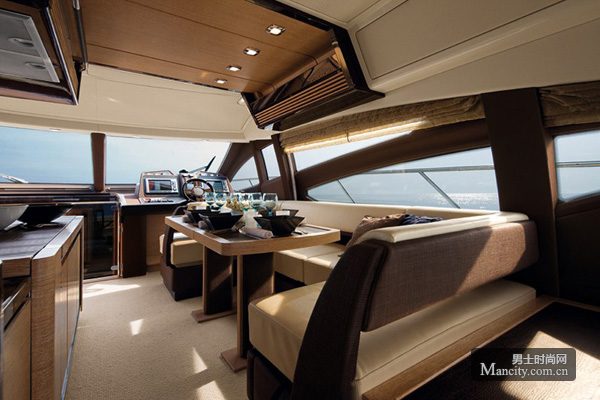 Azimut 64ƽ