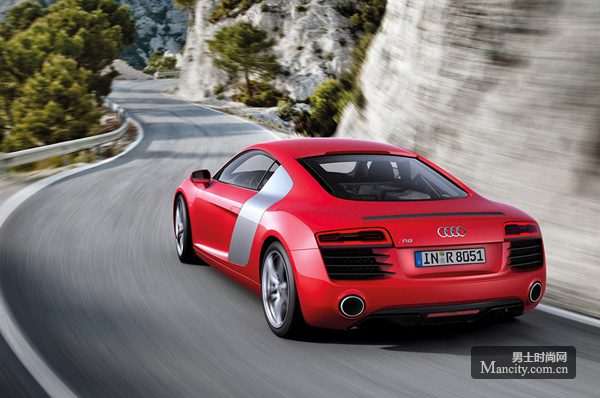 Audiµϣʽ2013СĿR8 ܳ
