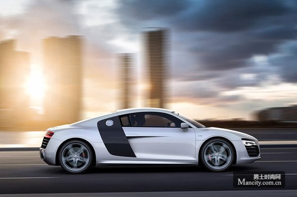 Audiµϣʽ2013СĿR8 ܳ