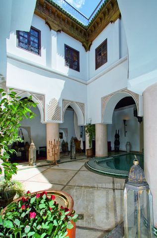 ĦôԷRiads Collection