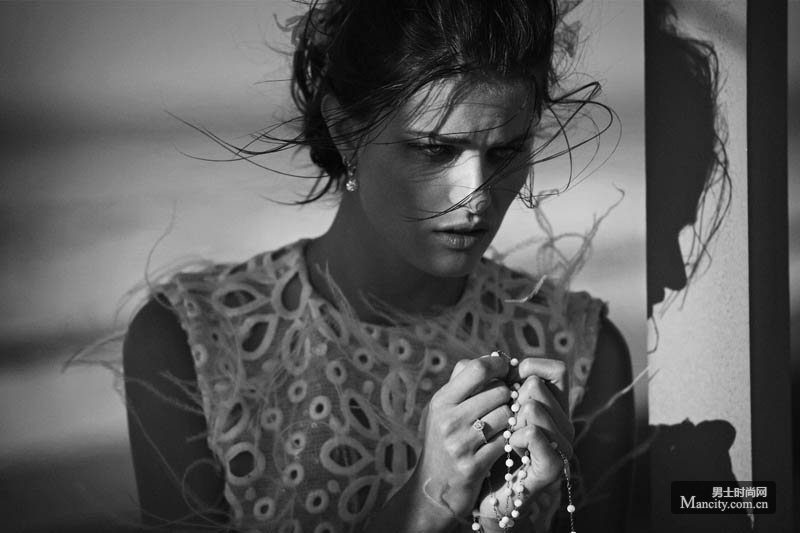 ģIsabeli Fontana4־Ƭ