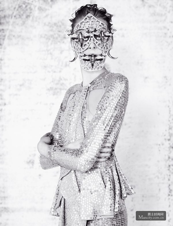 Elza LuijendijkDazed&Confused20126º