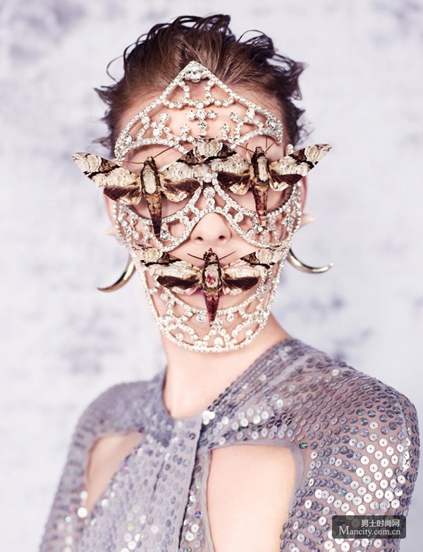 Elza LuijendijkDazed&Confused20126º
